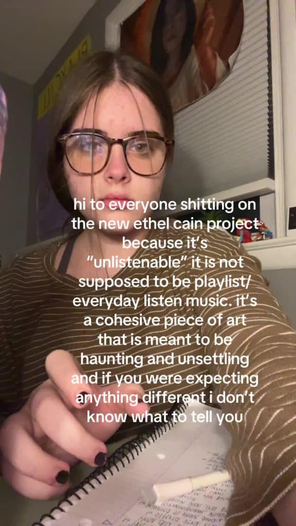 onanista,Je m’en fiche littéralement pour partager mon opinion en ligne mais vous me pisse
 sur Tiktok