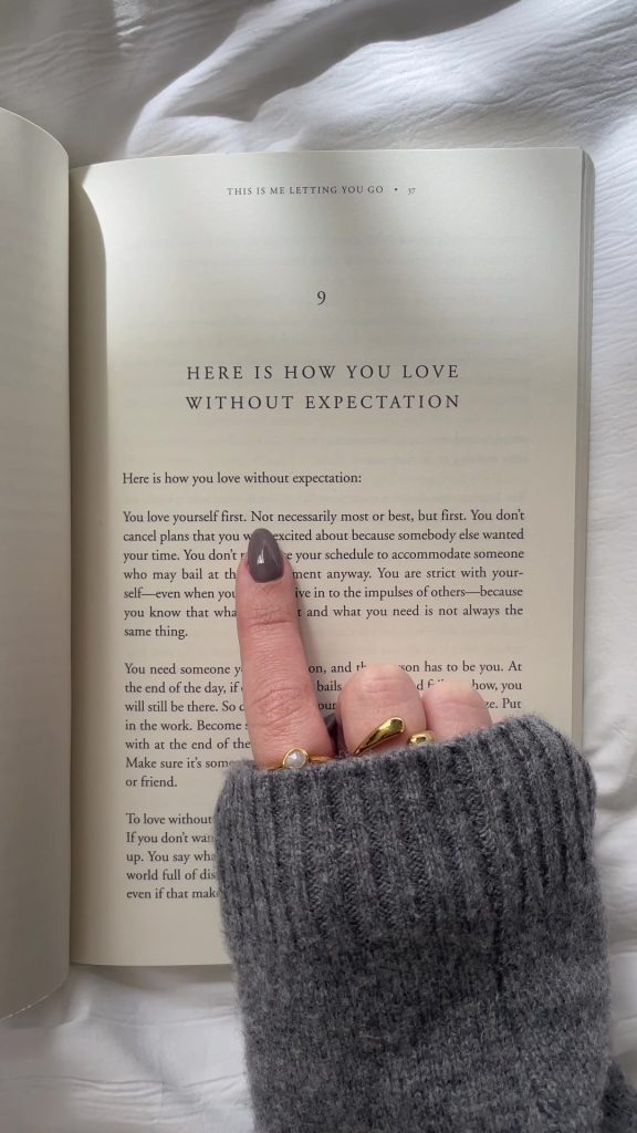 Tiktok (自己愛): Comment aimer sans attentes… du livre, c’est moi qui vous laisse passer h