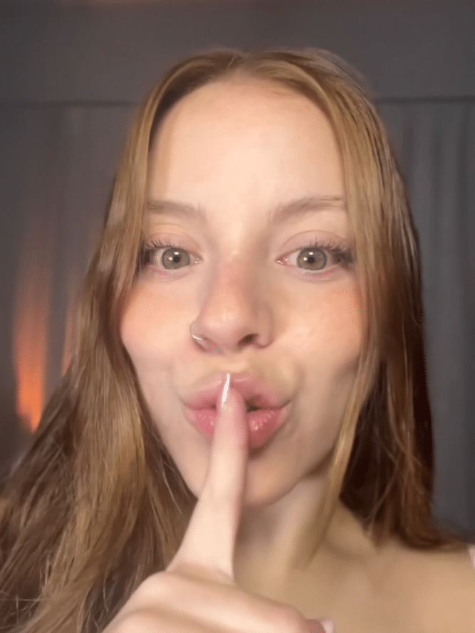 自己愛,Vous méritez le même amour que vous donnez si librement aux autres. . .    
 sur Tiktok