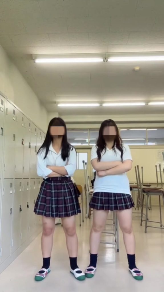 自己愛,Je veux tout rejeter sur le monstre
sur Tiktok