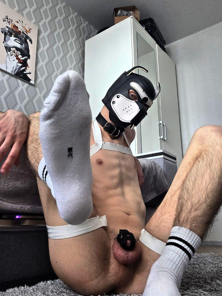 Reddit (*): Il est peut-être temps pour moi d’enlever la cage ? 🫣🥵