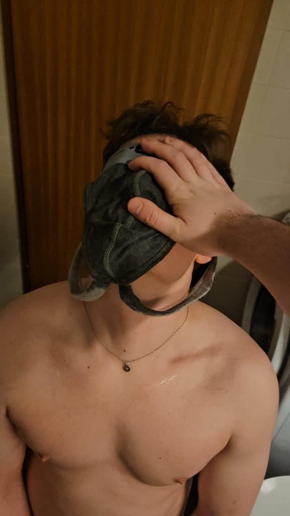 Reddit (*): J’adore la pisse de mes Doms 🤤